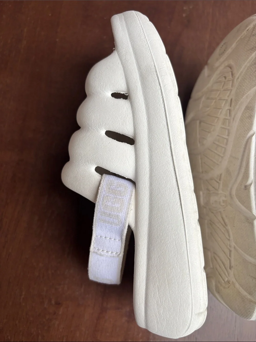 UGG Sport Yeah Kids White Slip-On Foam Sandals with Back Strap